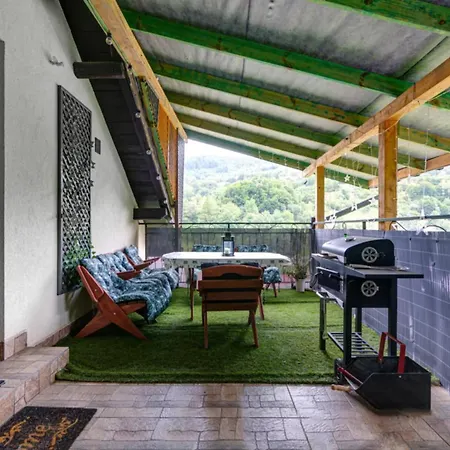 Dom Na Skale Apartment *